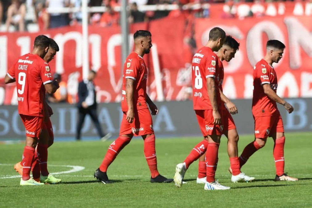 Independiente lleva 10 fechas sin una victoria y está cerca del último puesto en la tabla general.