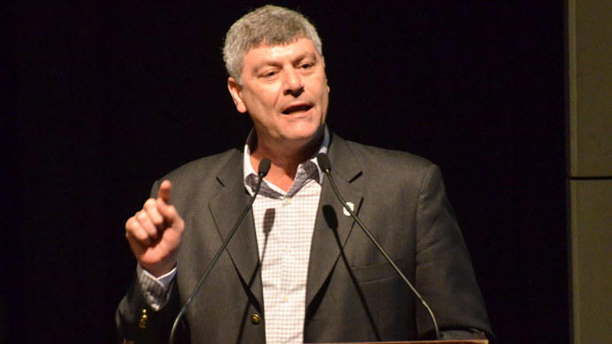 Ricardo Buryaile: No estoy en Buenos Aires, sino hubiera participado del tractorazo Ricardo Buryaile: No estoy en Buenos Aires, sino hubiera participado del tractorazo