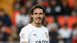 Salva Gomis : El Valencia le ha comunicado a Cavani que no va a presentar oposición si se quiere ir del club