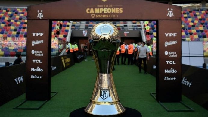 Boca quiere levantar otro trofeo en 2022.