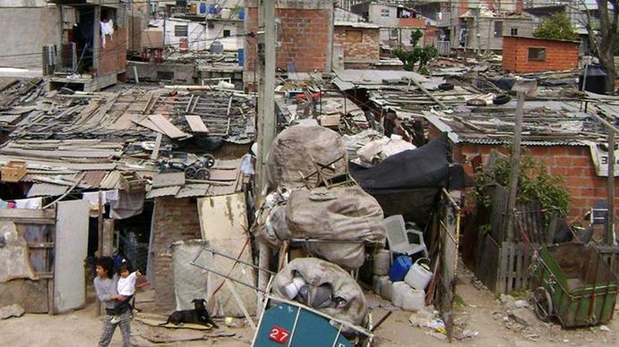 Agustín Salvia: En Argentina tenemos alrededor de 16 millones de pobres Agustín Salvia: En Argentina tenemos alrededor de 16 millones de pobres