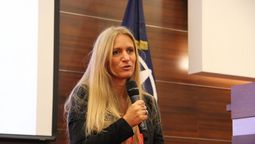 Florencia Carignano: Estamos pensando en el ingreso de extranjeros con dos dosis