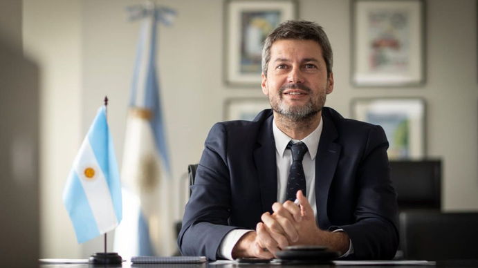 Matías Lammens: Hoy Argentina está barata, es una buena oportunidad para venir al país