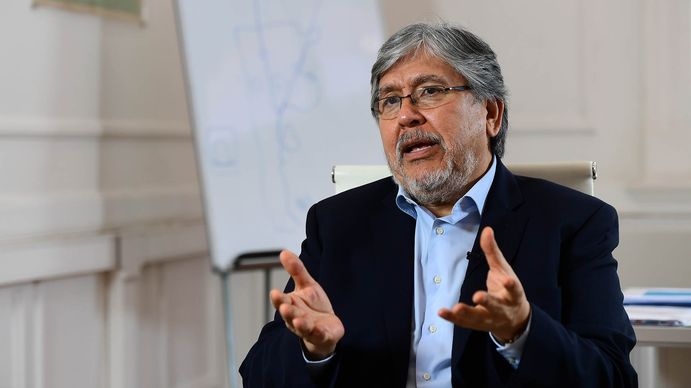 Fernando Chino Navarro: Me preocupa más la inflación que si Alberto y Cristina hablan