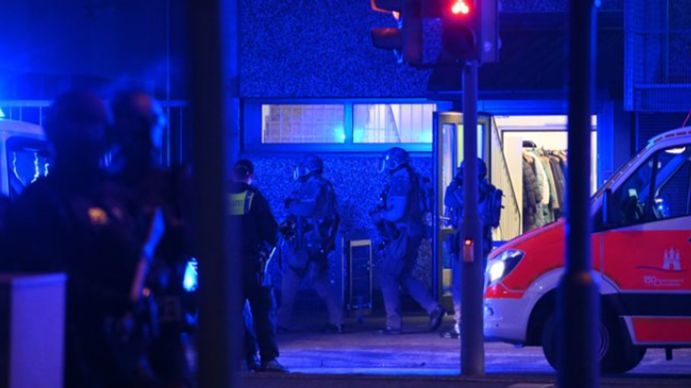 Al menos siete muertos y varios heridos en un tiroteo en un centro religioso de Hamburgo. (Foto: Europa Press) Al menos siete muertos y varios heridos en un tiroteo en un centro religioso de Hamburgo. (Foto: Europa Press)
