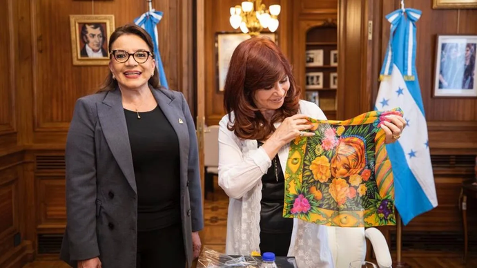 El encuentro entre Cristina Kirchner y Xiomara Castro (Foto: Twitter)