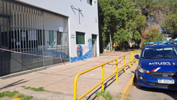 Amenaza narco en una escuela de Rosario | Dispararon 14 veces contra el establecimiento: ¿Clases o bala? Amenaza narco en una escuela de Rosario | Dispararon 14 veces contra el establecimiento: ¿Clases o bala?