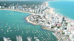 Punta del Este podrá volver a recibir turistas argentinos. (Foto: Municipio de Maldonado) Punta del Este podrá volver a recibir turistas argentinos. (Foto: Municipio de Maldonado)