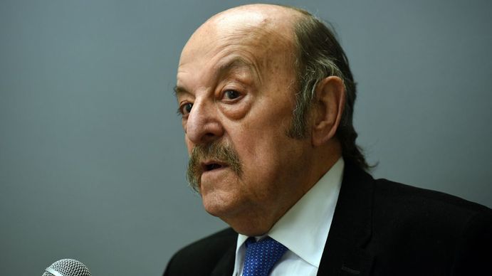 Julio Bárbaro: Veo afuera a Cristina y a Macri para el 2023 Julio Bárbaro: Veo afuera a Cristina y a Macri para el 2023