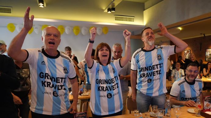 Políticos de diferentes sectores festejaron el triunfo de la selección argentina en Qatar (Foto: twitter Néstor Grindetti).