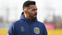 Carlos Tevez asumió como DT de Rosario Central. Carlos Tevez asumió como DT de Rosario Central.