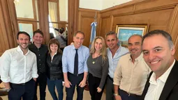 La mesa política del Gobierno cerró filas detrás de Manuel Adorni y definió la estrategia parlamentaria y judicial del Gobierno. (Foto: Presidencia).