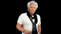 Víctor Heredia en la merienda de los viernes en Pastor 910