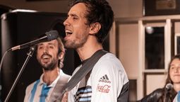 El show de Francia 98, la banda de Juan Antonio, en El Alargue de Fin de Semana