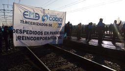 El servicio del Roca estuvo limitado desde las 10 por un corte de vías en Avellaneda. El servicio del Roca estuvo limitado desde las 10 por un corte de vías en Avellaneda.