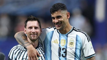 El nuevo capitán tomó la palabra: Cuti Romero eligió al heredero de la 10 de Messi en la Selección Argentina