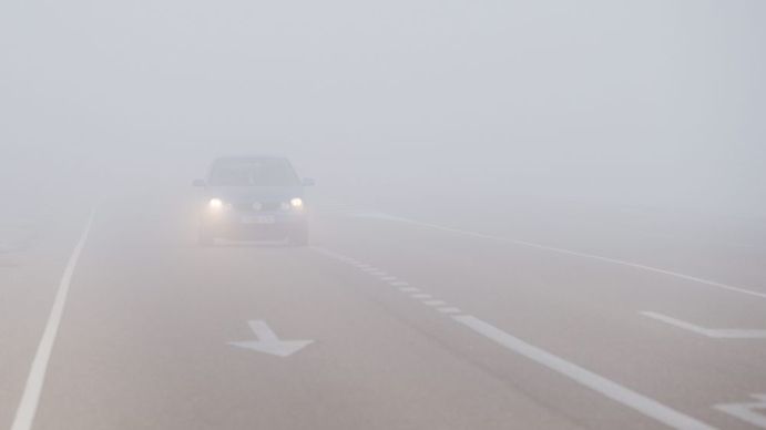 La niebla y el manejo: qué hacer ante la baja visibilidad
