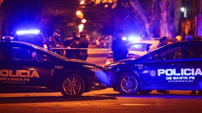 Le dispararon en la cabeza mientras iba a un partido de fútbol: murió tras agonizar todo un día