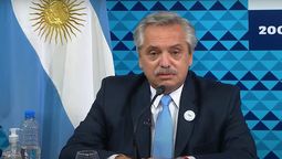 El Presidente se mostró junto a Kicillof y funcionarios del gabinete nacional y porteño en el acto por el segundo centenario de la UBA (Foto: captura de TV). El Presidente se mostró junto a Kicillof y funcionarios del gabinete nacional y porteño en el acto por el segundo centenario de la UBA (Foto: captura de TV).