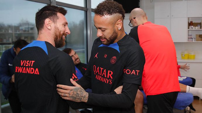 Lionel Messi volvió al entrenamiento del PSG y fue recibido por sus compañeros