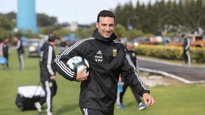Piedra libre para Scaloni: dónde estuvo el director técnico de la Selección Argentina