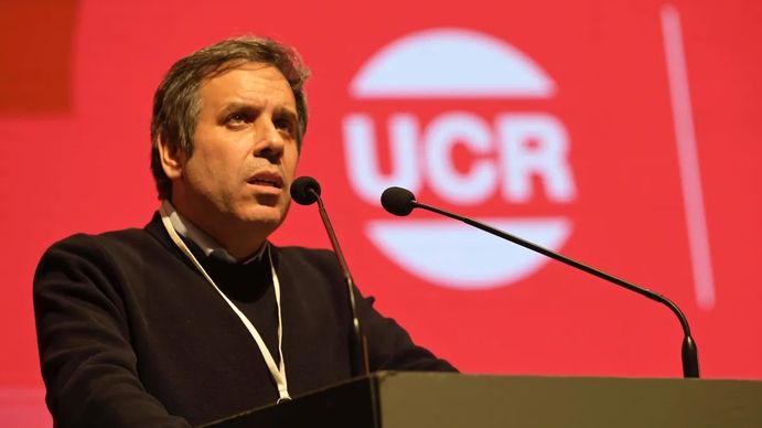 Gastón Manes: No coincido con Macri, los mejores candidatos están en la UCR
