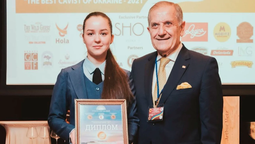 Ricardo Fernández Núñez: Ayuda mucho ser argentino, hemos vivido surfeando inconvenientes