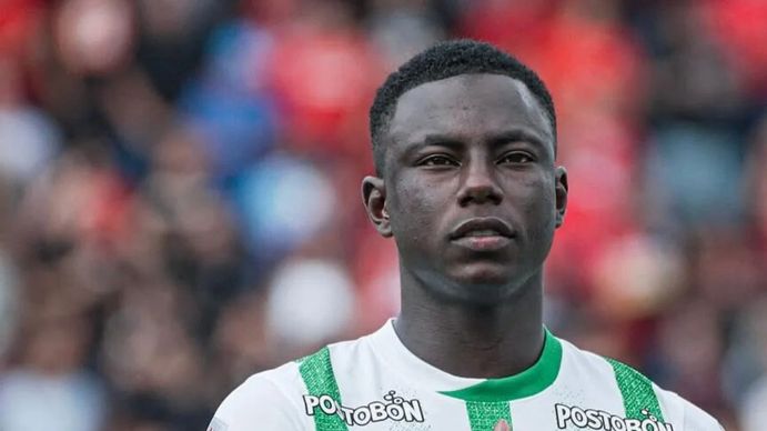 Giro inesperado: un club brasileño ofertó más que Boca y pone en jaque el pase de Hinestroza