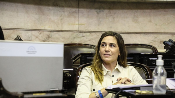La diputada Jimena López impulsó un proyecto para que se cumplan las cuotas alimentarias La diputada Jimena López impulsó un proyecto para que se cumplan las cuotas alimentarias
