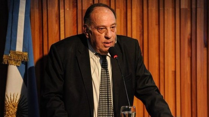Roberto Cachanosky: El país vive soportando y viviendo las internas del peronismo Roberto Cachanosky: El país vive soportando y viviendo las internas del peronismo