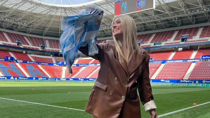 ¿Quién es la artista argentina que cantó en la victoria de la Selección ante Estonia?