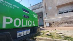 La Policía continúa peritando el luar. (Foto: Azul) La Policía continúa peritando el luar. (Foto: Azul)