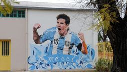 La figura de Lionel Messi, pintada en un mural de Rosario (Foto: archivo). La figura de Lionel Messi, pintada en un mural de Rosario (Foto: archivo).