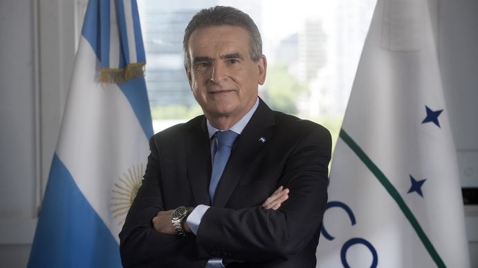 Agustín Rossi aseguró que respaldará a Alberto Fernández si va por la reelección (Foto: Telam).