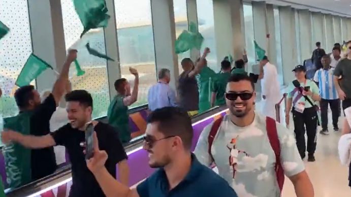 Mundial Qatar 2022: la hinchada de Arabia Saudita se fue al ritmo de Messi chau