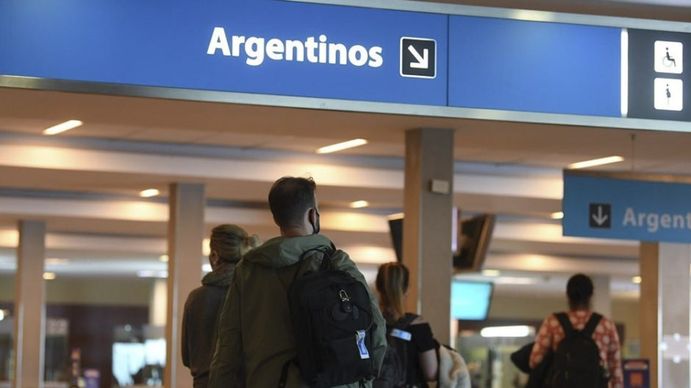 ¿Por qué se van los argentinos del país?