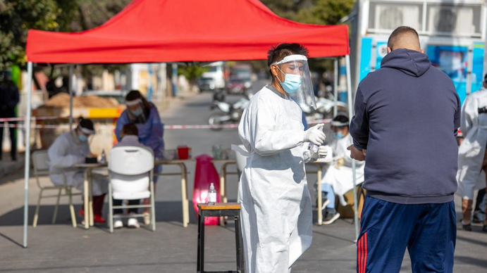 Héctor Oviedo: Uno tiene que también programar el aislamiento al regresar