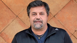 Caruso Lombardi: Quería hacer algo bueno por los técnicos pero en este país no te dejan