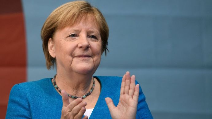 Alan Pauls: Angela Merkel es la mamá de los alemanes Alan Pauls: Angela Merkel es la mamá de los alemanes