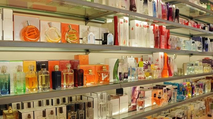 Perfumerías denuncian faltantes y subas de precios