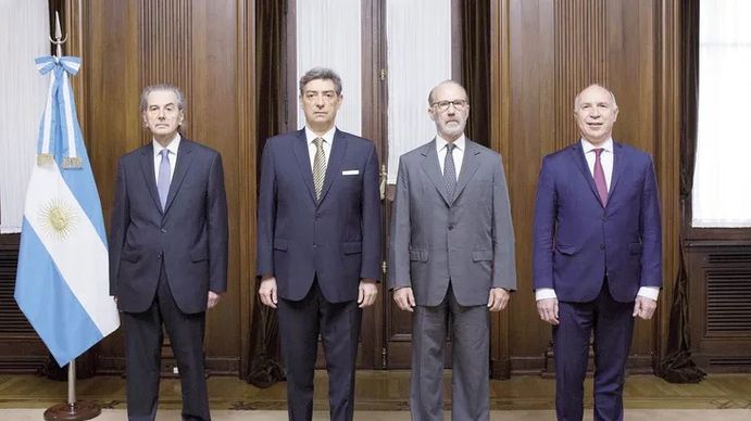 La Corte Suprema determinará quién se queda con los fondos de la Policía: ¿Alberto o Larreta?