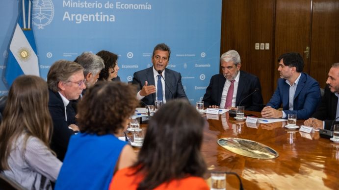 El ministro Sergio Massa presentó la agencia regulatoria de cannabis articulará las acciones con todas las provincias de la Argentina (Foto: Ministerio de Economía).