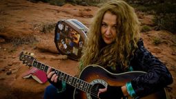 claudia puyo en musica y noticias