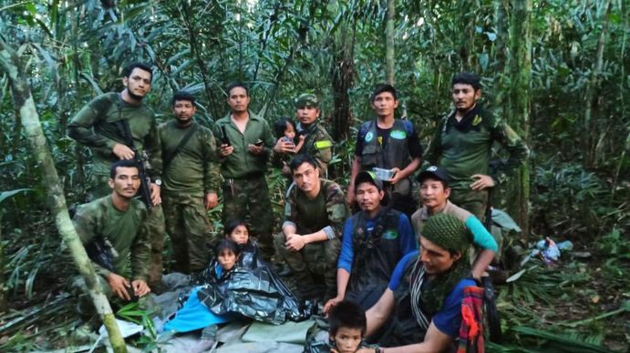 Colombia: así fue el rescate de los cuatro niños indígenas que estuvieron 40 días perdidos en la selva. (@petrogustavo)