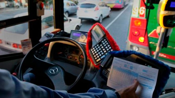 Acuerdan en paritarias un aumento salarial del 34