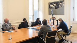 No estamos pidiendo fase 1 como concepto, afirmaron los funcionarios bonaerenses en la reunión que encabezó Santiago Cafiero de cara al vencimiento del DNU vigente. No estamos pidiendo fase 1 como concepto, afirmaron los funcionarios bonaerenses en la reunión que encabezó Santiago Cafiero de cara al vencimiento del DNU vigente.