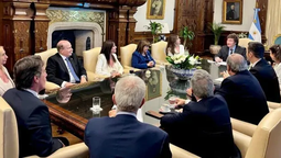 Javier Milei reúne este lunes con el Gabinete en Casa Rosada Javier Milei reúne este lunes con el Gabinete en Casa Rosada