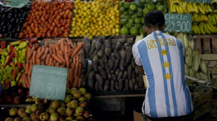 La inflación ocupa el primer lugar del ranking entre los temas que inquieta la cabeza de los argentinos.