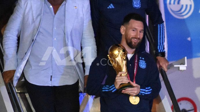 Las mejores fotos de la llegada de Lionel Messi y la Selección Argentina al país&nbsp;