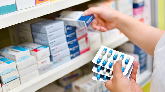 Rubén Sajem: Los precios de los medicamentos suben más del 6% por mes